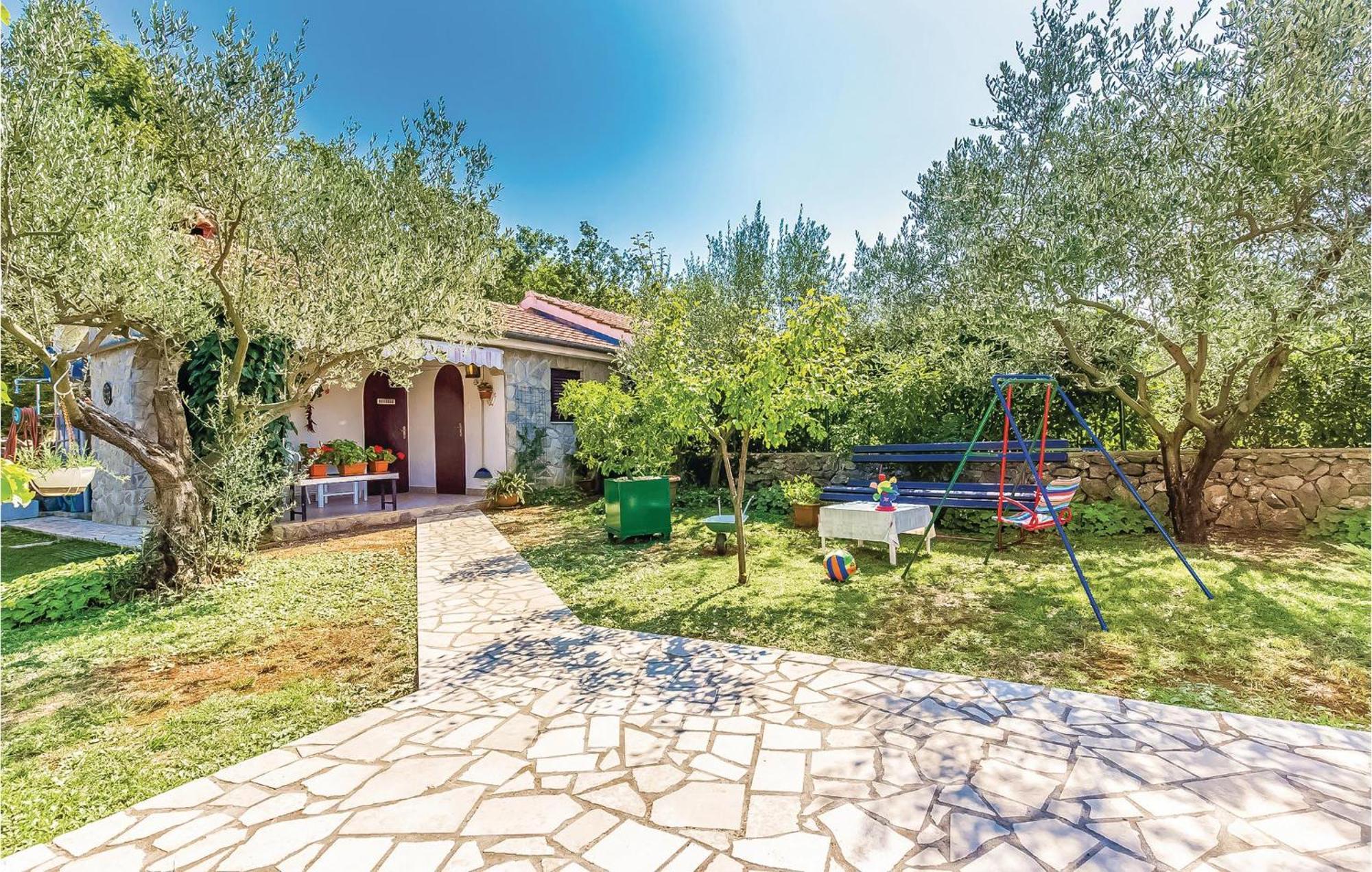 Lovely Apartment In Krk With Wifi Brzac エクステリア 写真