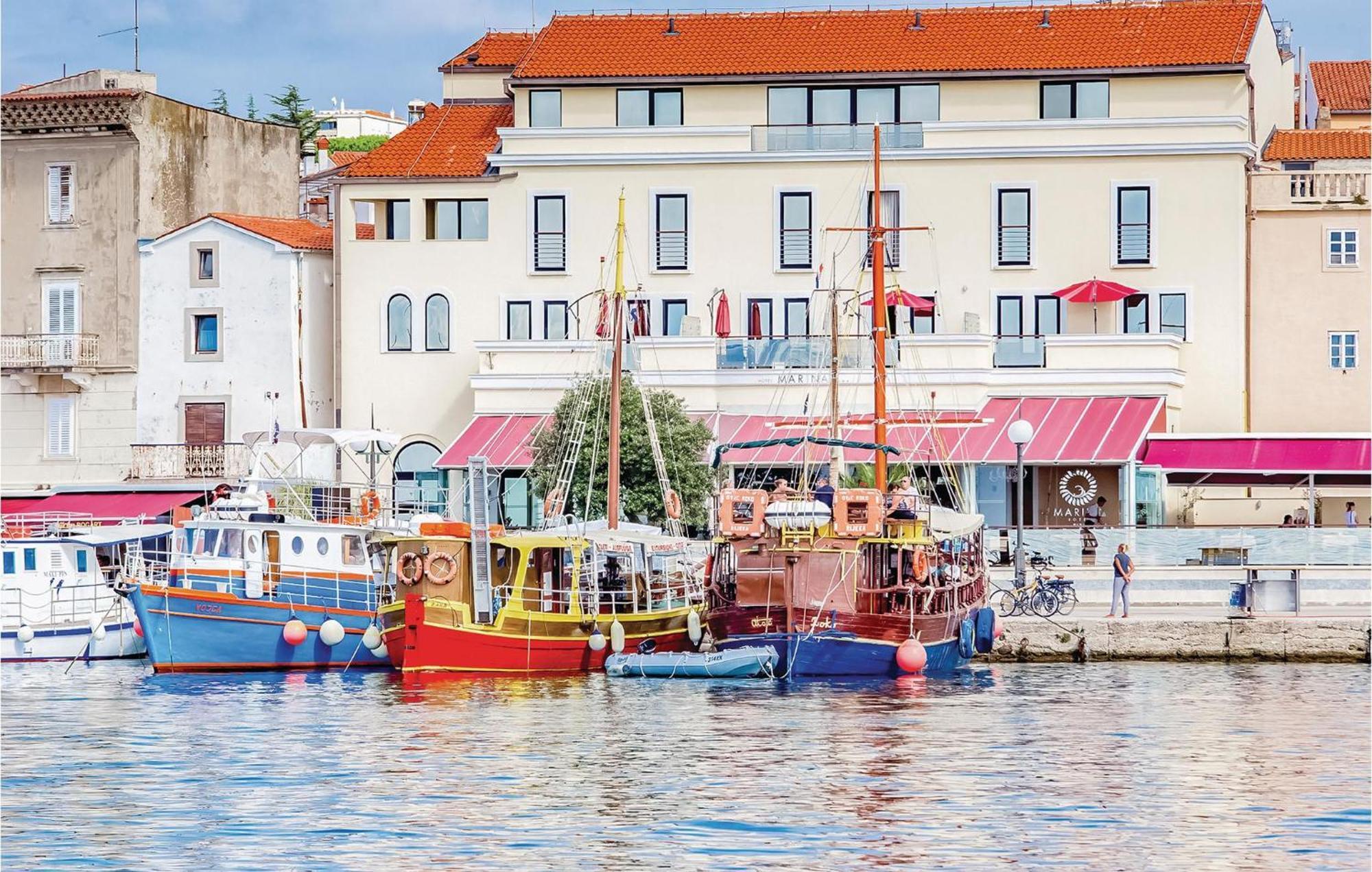 Lovely Apartment In Krk With Wifi Brzac エクステリア 写真