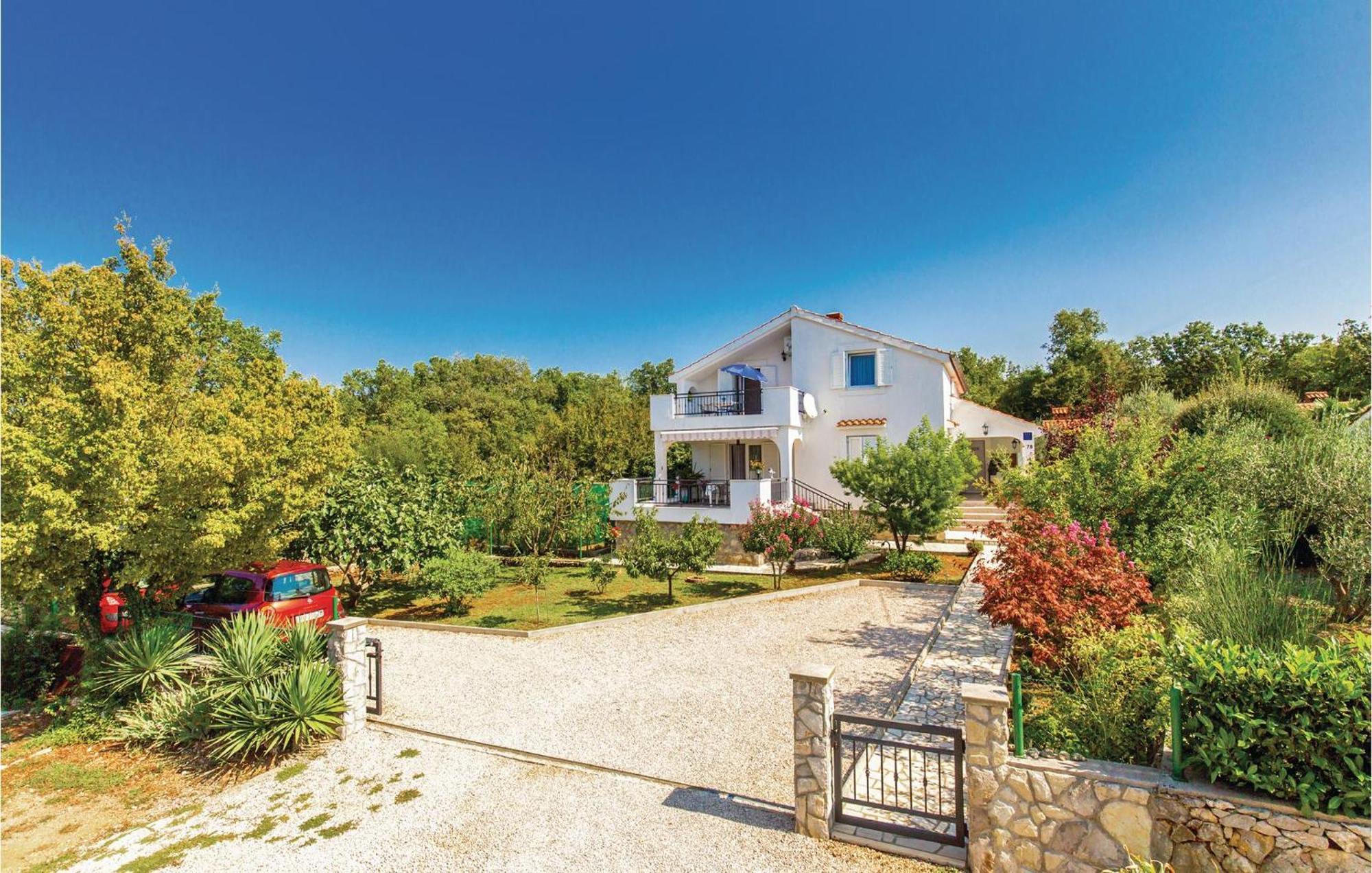Lovely Apartment In Krk With Wifi Brzac エクステリア 写真